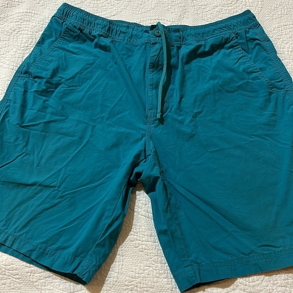 Patagonia/Dockers/ Columbia Bundle of 4. Size 38 - Picture 14 of 16